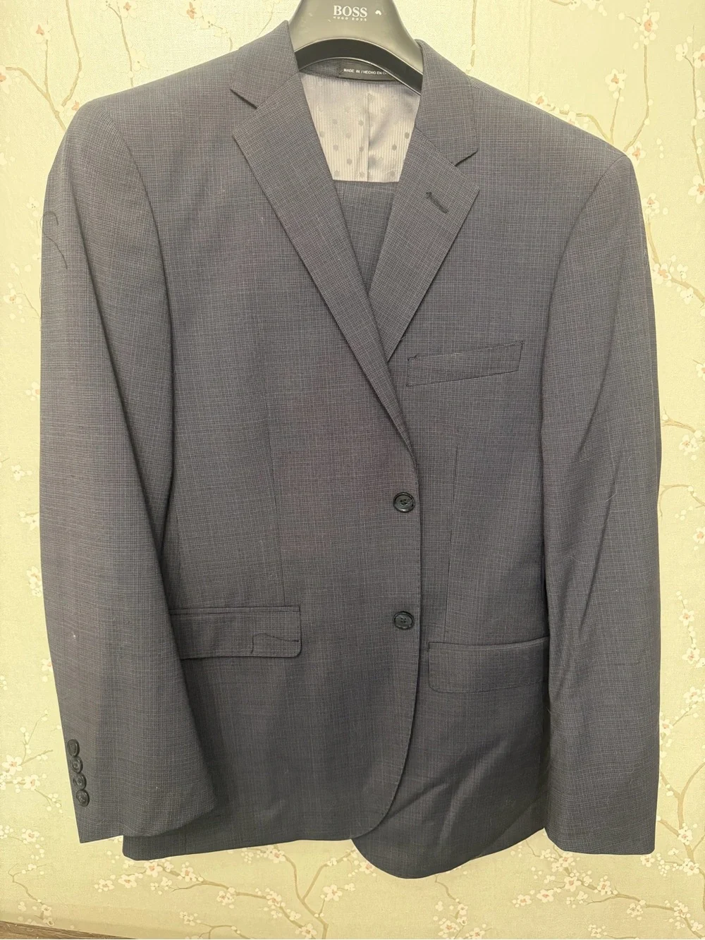 Perry Ellis Gray Two-Piece Men's Suit